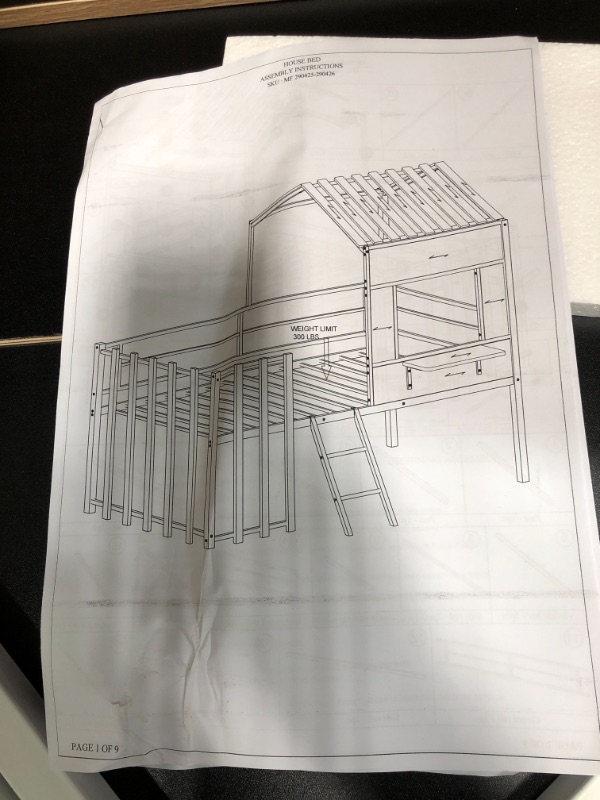 Photo 1 of **NOT COMPLETE**BOX 2 OF 2***
|House bed MF290426AAK