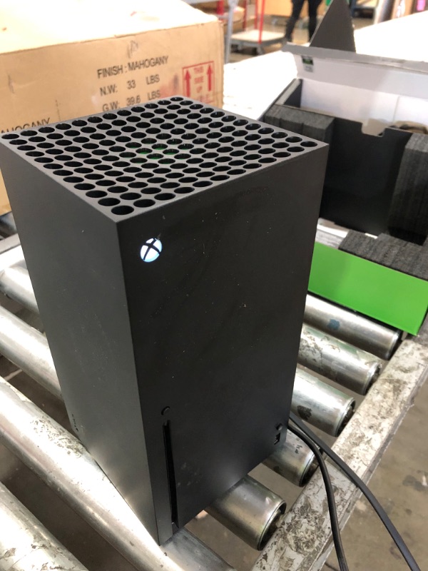 Photo 4 of (For Parts/Not Fully functionable Xbox Series X Console (Renewed)