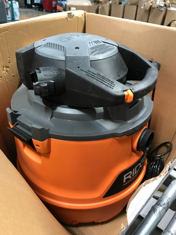 Photo 3 of 
RIDGID
16 Gallon 6.5 Peak HP NXT Shop Vac Wet Dry Vacuum with Detachable Blower, Filter, Locking Hose and Accessories