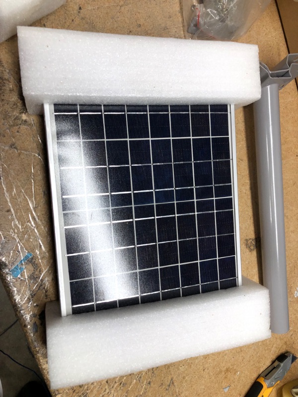 Photo 4 of ***PARTS ONLY*** TIN Sum 100W LED Solar Street Light