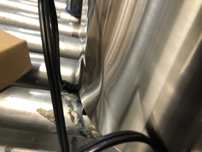 Photo 3 of DENTED**Aroma Housewares ARC-5200SB 2O2O Model Rice & Grain Cooker, Sauté, Slow Cook, Steam, Stew, Oatmeal, Risotto, Soup, 20 Cup 10 Cup uncooked, Stainless Steel
