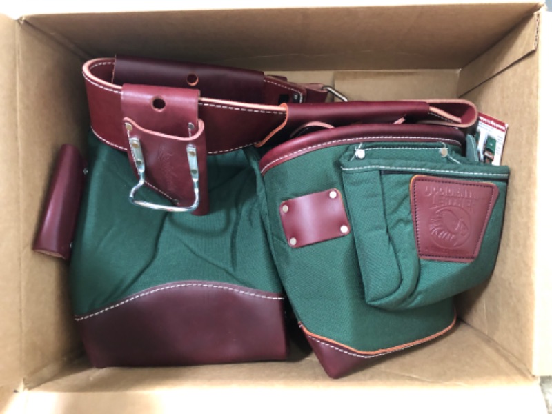 Photo 2 of "Occidental Leather 8585M Heritage FatLip 25 Pocket Tool Bag Belt Set - Medium"
