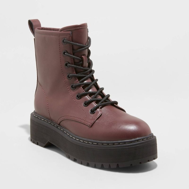 Photo 1 of SIZW 9.5 - Women's Erin Lace-up Combat Boots - Universal Thread™
