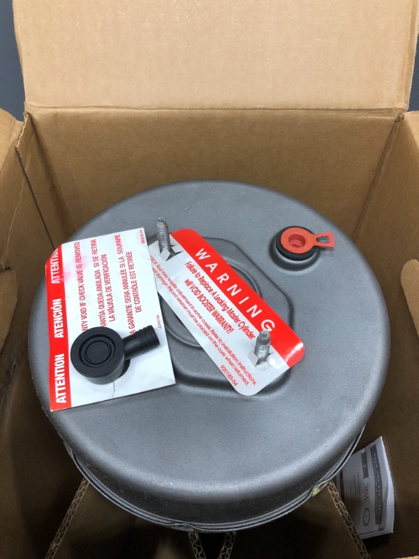 Photo 1 of Remanufactured Vacuum Power Brake Booster W/o Master Cylinder, Cardone Reman 54-71600
