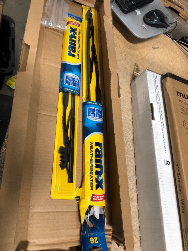 Photo 1 of Rain-X 820145 WeatherBeater All-Season OEM Quality Conventional Windshield Wiper Blade - 26" and 18" (Combo Pack)