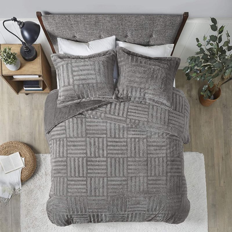 Photo 1 of **stock photo different from actual comforter**
Madison Park Comforter , Grey

