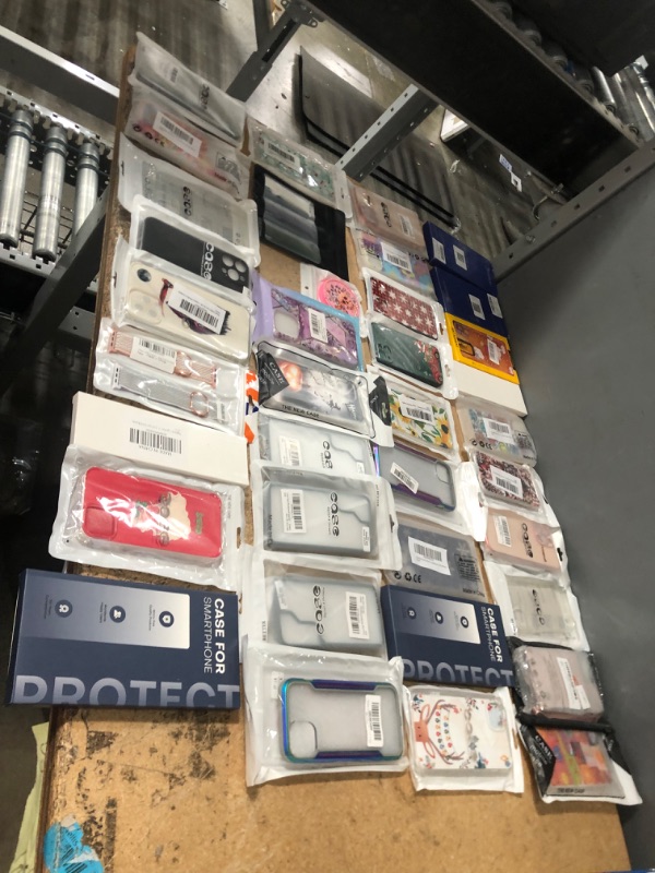 Photo 1 of BUNDLE OF ASSORTED PHONE CASES/ ELECTRONIC ACCESSORIES (37 ITEM)