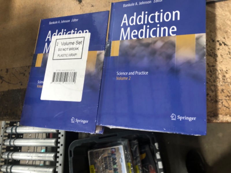 Photo 2 of Addiction Medicine: Science and Practice 2011th Edition
