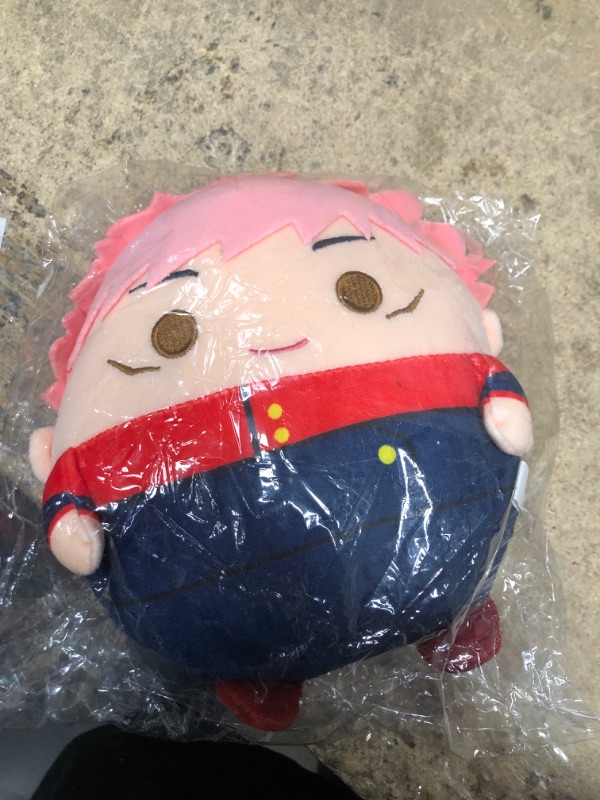 Photo 2 of Anime Plush Doll Figures Gojo Satoru / Yuji Itadori Plushie Stuffed Toys Keychain Cosplay Props Gift for Fans (Yuji Itadori, 22cm/8.66inch) Yuji Itadori 22 cm/8.66 in