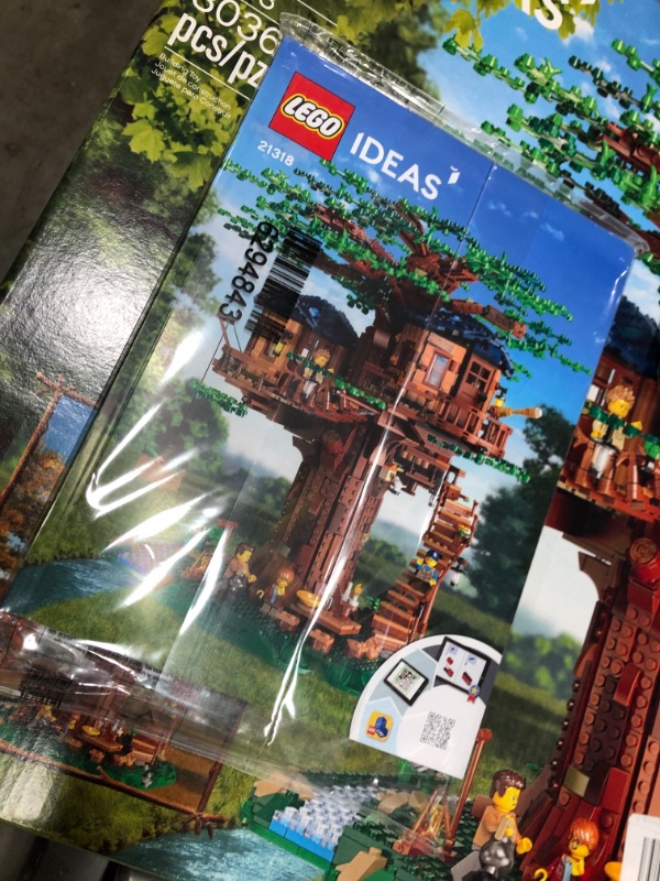 Photo 3 of LEGO Ideas Tree House 21318