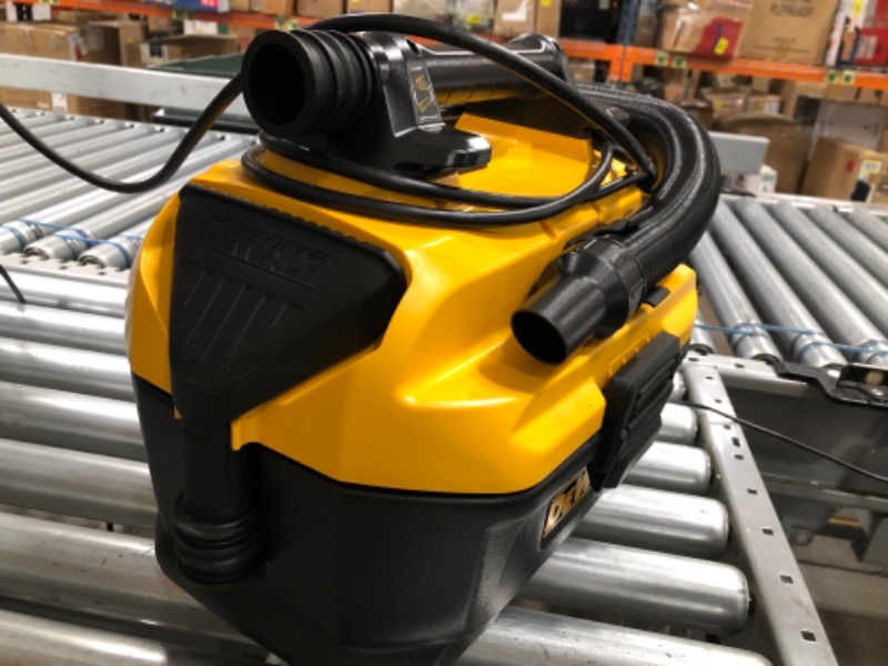 Photo 4 of "DeWALT DCV581H 18V/20V MAX Cordless/Corded Wet-Dry Vacuum - Bare Tool"
