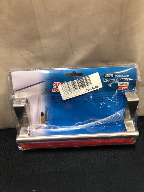 Photo 1 of HANGER TOWELS TOWELS DOORS HANGERS CHROME V9
