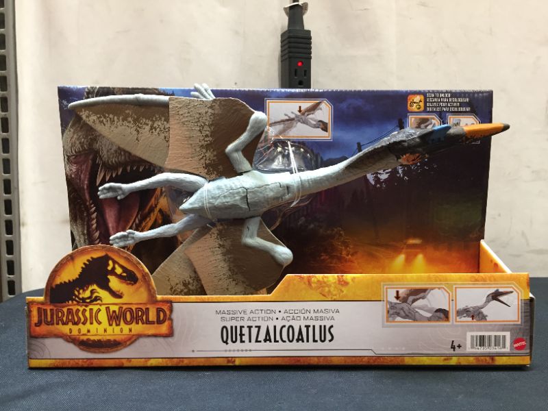 Photo 3 of Jurassic World: Dominion Massive Action Quetzalcoatlus Dinosaur Attack Motion Figure
(2 PCS) AS SHOWN IN PHOTO!