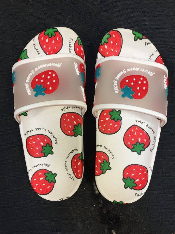 Photo 3 of  Fruit Sandals, Water Shoes Cute Fruit Slippers, Cute Strawberry Fruit Summer CHILDERN Flat Sandals Anti-Slip Indoor Casual Slippers Strawberry SIZE 32
