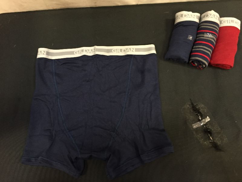 Photo 3 of Gildan Men's Boxer Briefs, Multipack
(M 32-34) MISSING GREY -- NEW PACK, OPENED PACKAGE