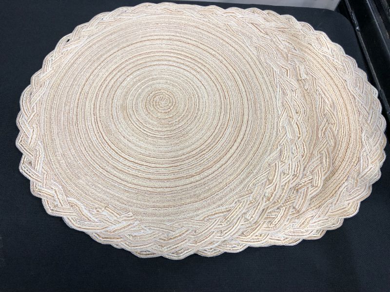 Photo 1 of 8 pcs table placemats round

 
