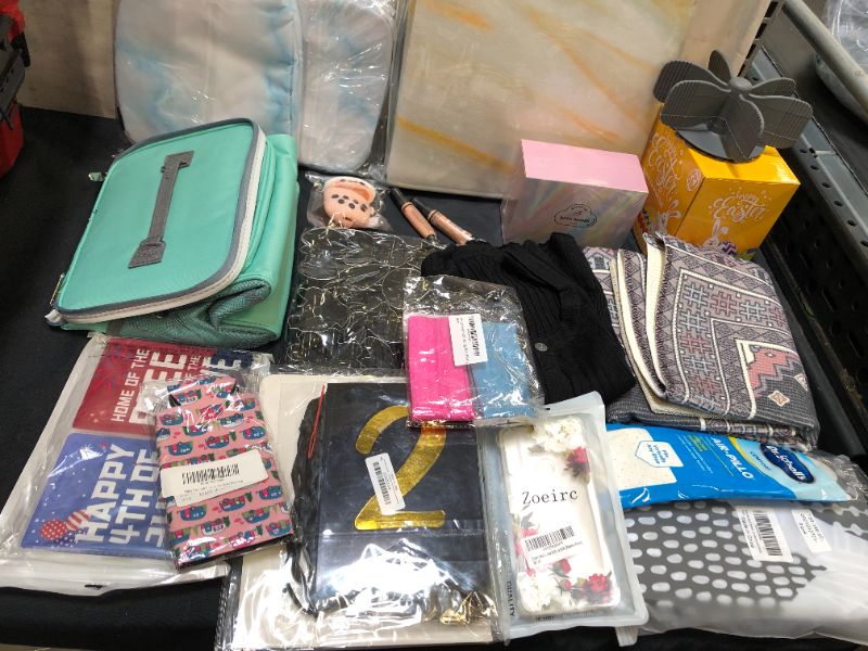 Photo 1 of  Miscellaneous Small Items Pack (Sold As Is)
