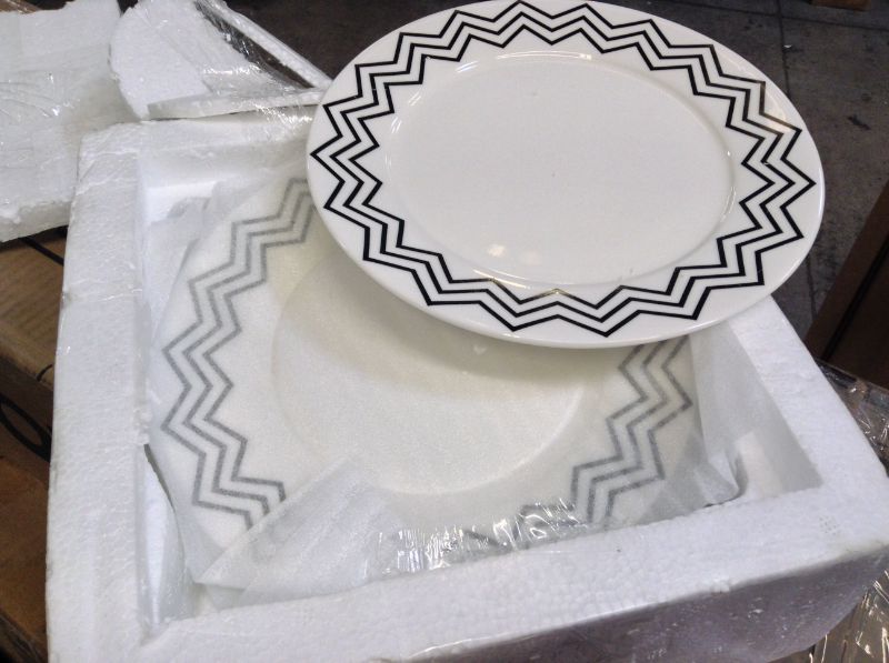 Photo 1 of  4 pcs black and white small plates