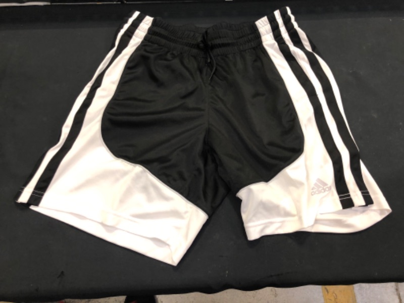 Photo 2 of adidas 365 Women in Power Shorts size M
