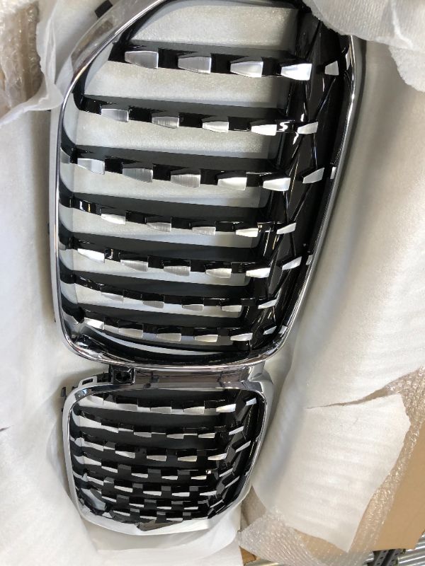 Photo 1 of 2018-2020 2021 New Diamond Style Front Kidney Grilles Black Compatible with BMW X5 G05 xDrive SUV iPerformance Grill Front Hood Insert
