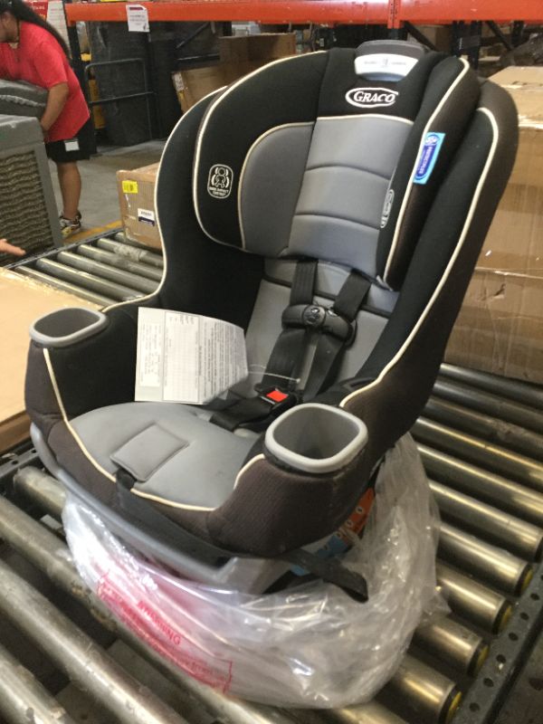 Photo 2 of Graco Extend2Fit 3-in-1 Car Seat, Norah

