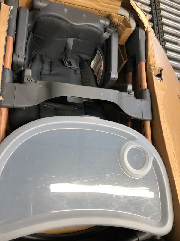 Photo 1 of Maxi Cosi Minla 6-in-1 High Chair Essential Graphite