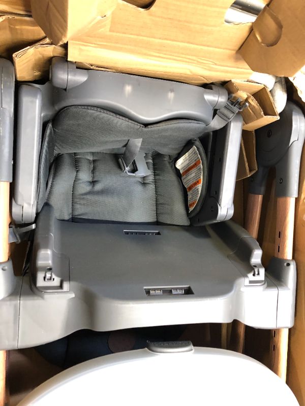 Photo 1 of Maxi Cosi Minla 6-in-1 High Chair Essential Graphite
