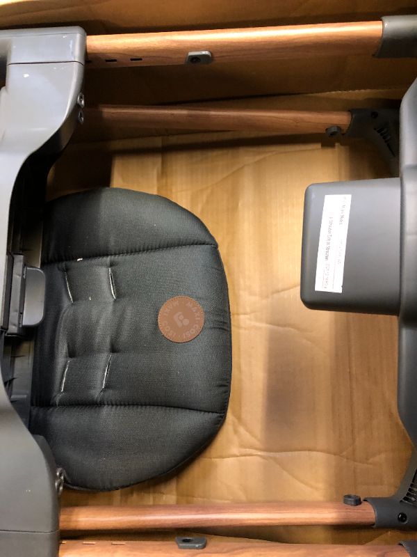 Photo 1 of Maxi Cosi Minla 6-in-1 High Chair Essential Graphite