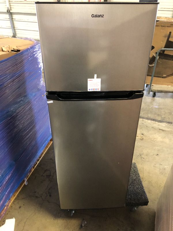 Photo 2 of Galanz GLR12TS5F Refrigerator, Dual Door Fridge, ---parts only 