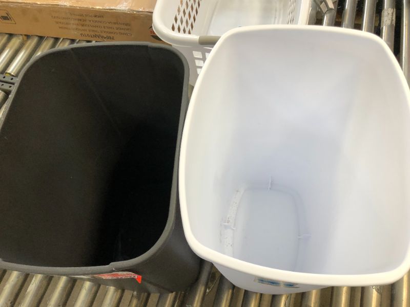 Photo 1 of 2 PC TOP WASTEBASKETS WITH NO LIDS 