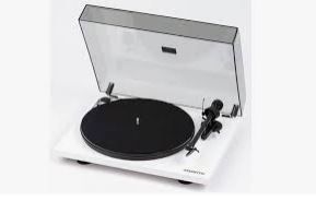 Photo 1 of Pro-ject Essential Iii White Turntable W/om10 Cartridge - Essential Iii White
