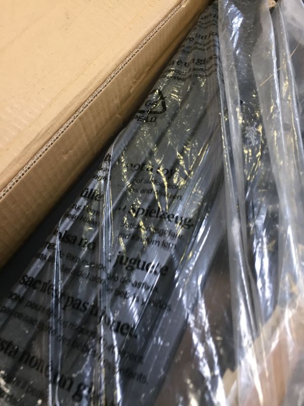 Photo 5 of ZINUS 9 Inch Metal Smart Box Spring with Quick Assembly / Mattress Foundation / Strong Metal Frame / Easy Assembly, Twin XL--------MISSING COVER AND OTHER PARTS ----------SALE FOR PARTSD ONLY ----------
