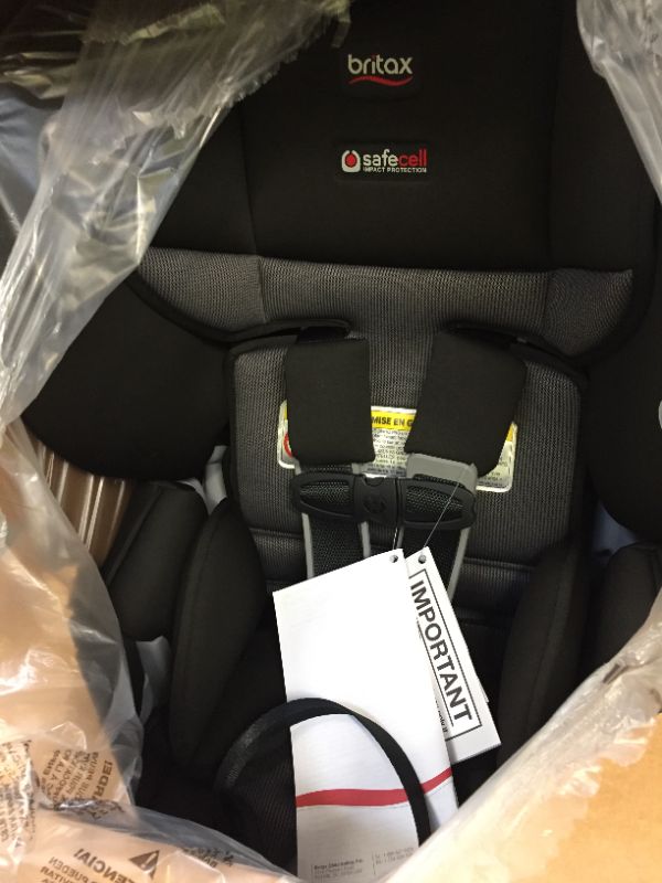 Photo 4 of Britax Marathon ClickTight Convertible Car Seat

