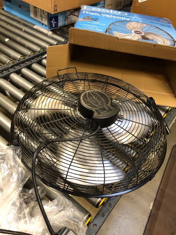 Photo 3 of Lasko 20" High Velocity Quick Mount, Easily Converts from a Floor Wall Fan, 7 x 22 x 22 inches, Black 2264QM----MISSING SOME MINOR HARDWARE ---------
