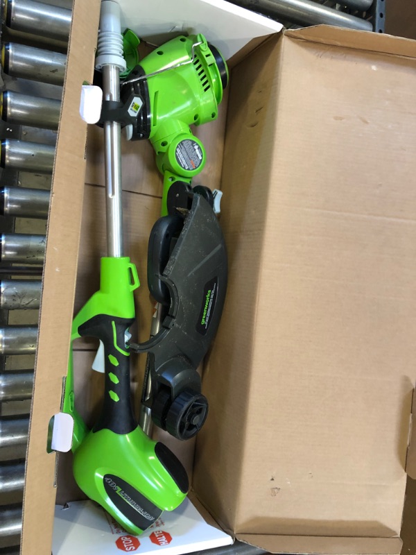 Photo 3 of Greenworks 21302 40V GMAX Lithium-Ion 13 in. Straight Shaft String Trimmer