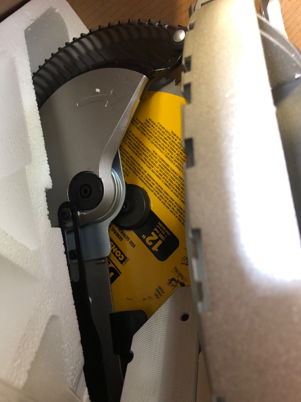 Photo 3 of DEWALT 12-Inch Miter Saw, 15-Amp, Single Bevel, Compound (DWS715)
