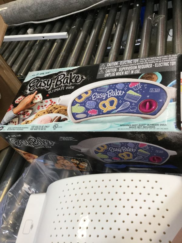 Photo 3 of Easy-Bake Ultimate Oven Creative Baking Toy Walmart Exclusive