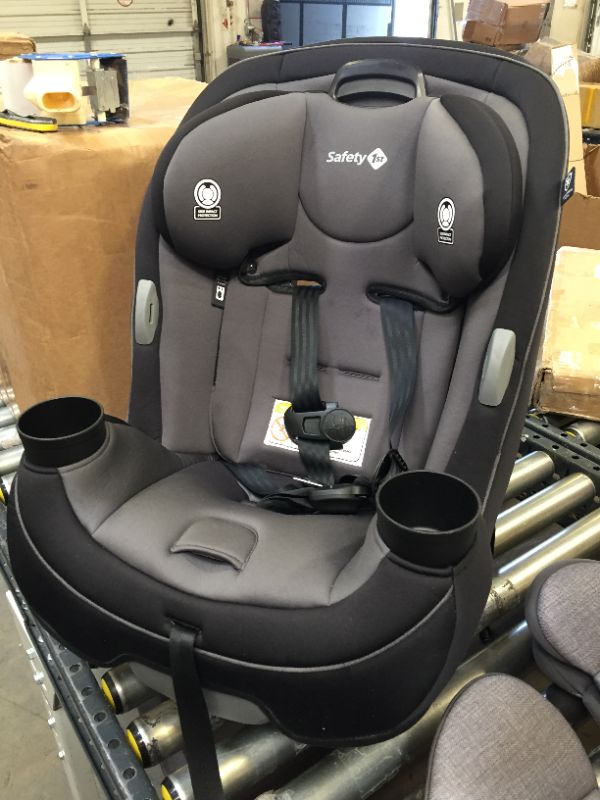 Photo 2 of Safety 1st Grow and Go All-in-1 Convertible Car Seat

