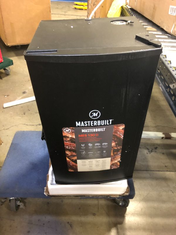 Photo 2 of Masterbuil Digital Electric BBQ Smoker, Black HAS SOME DENTS 