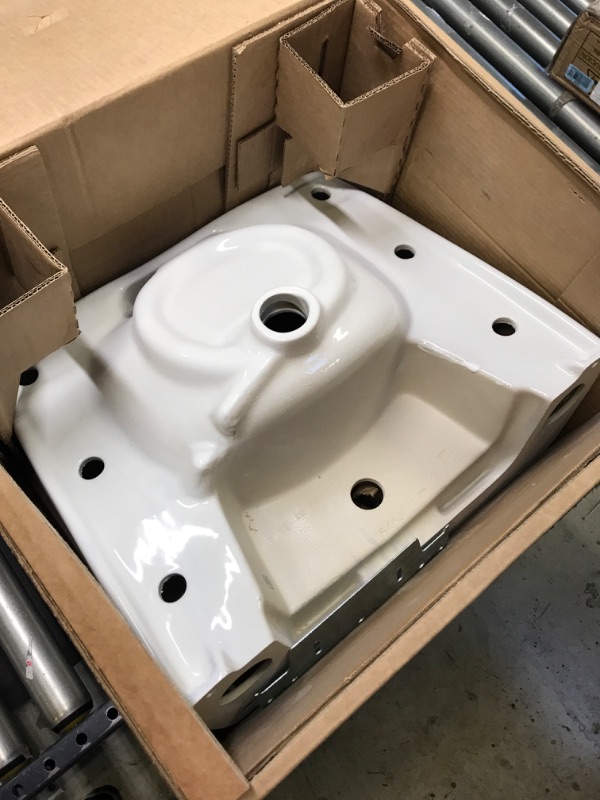 Photo 2 of American Standard 0356.921.020 Lucerne CHO Wall-Hung Lavatory, White
