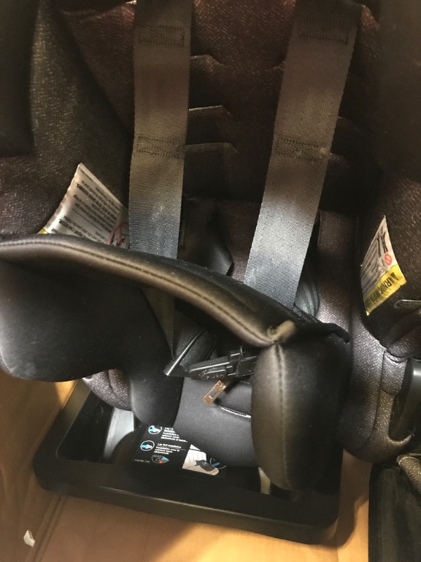 Photo 4 of Evenflo Pivot Modular Travel System With SafeMax Car Seat
