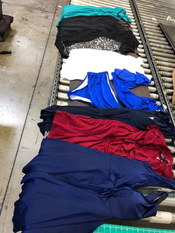 Photo 1 of 10 PC WOMENS ASSORTED CLOTHING