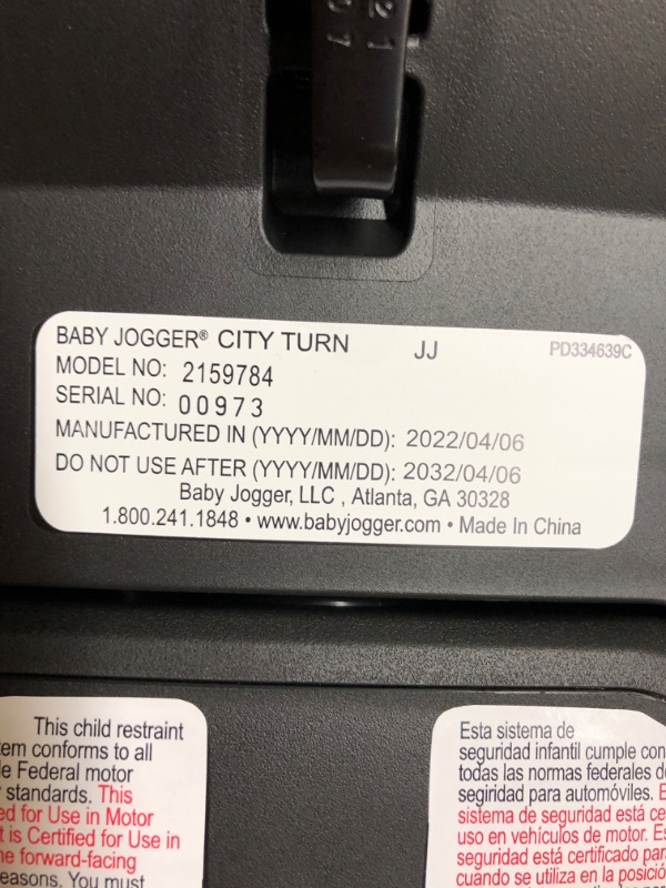 Photo 4 of Baby Jogger City Turn Rotating Convertible Car Seat- Onyx Black

