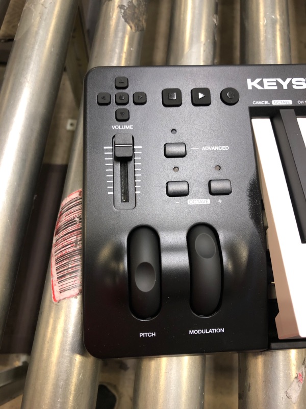 Photo 3 of M-Audio Keystation 61 MK3 Compact Semi-Weighted 61-Key USB-Powered MIDI Keyboard Controller with Assignable Controls