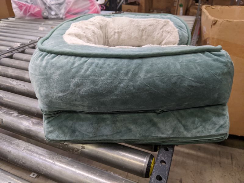 Photo 2 of 20x16 Pet Bed for Small Dogs and Cats
