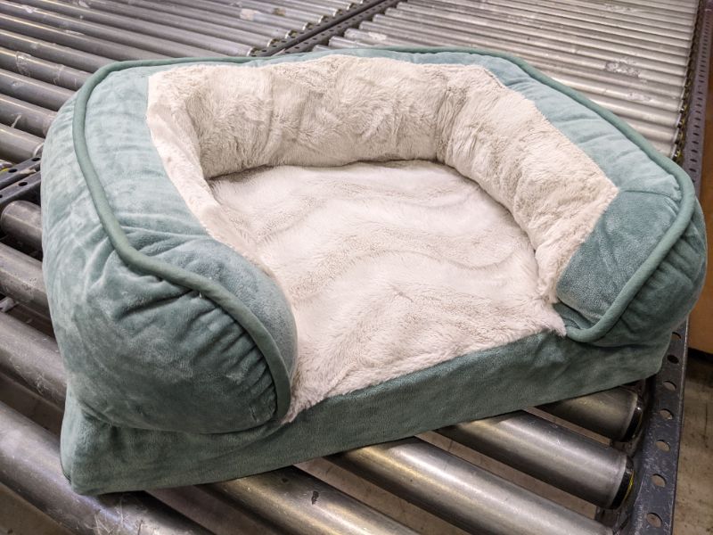 Photo 1 of 20x16 Pet Bed for Small Dogs and Cats