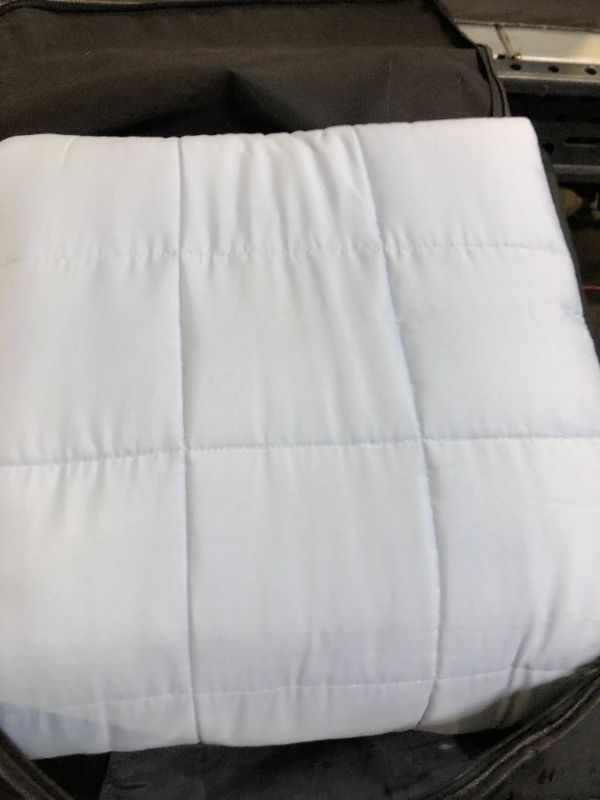 Photo 2 of ACOMOPACK WEIGHTED BLANKET 20LBS 60 x 80"