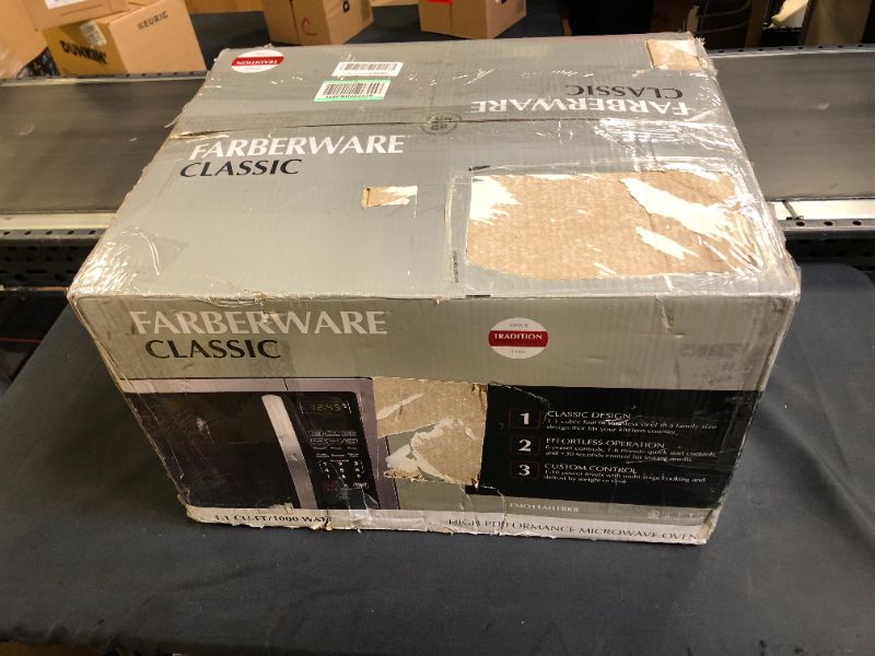 Photo 7 of Farberware Countertop Microwave 1.1 Cu. Ft. 1000-Watt Compact Microwave Oven with LED lighting, Child lock, and Easy Clean Interior, Stainless Steel Interior & Exterior
(USED BUT LOOKS NEW, DAMAGE TO BOX)