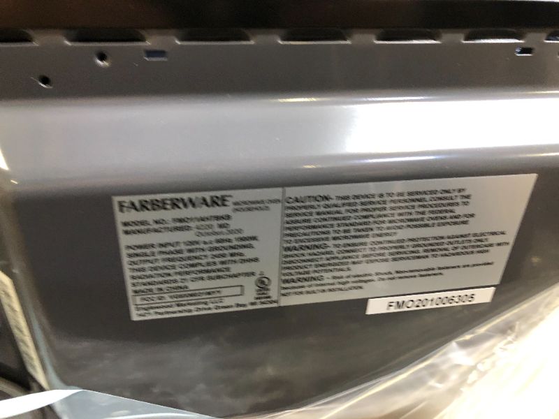 Photo 2 of Farberware Countertop Microwave 1.1 Cu. Ft. 1000-Watt Compact Microwave Oven with LED lighting, Child lock, and Easy Clean Interior, Stainless Steel Interior & Exterior
(USED BUT LOOKS NEW, DAMAGE TO BOX)