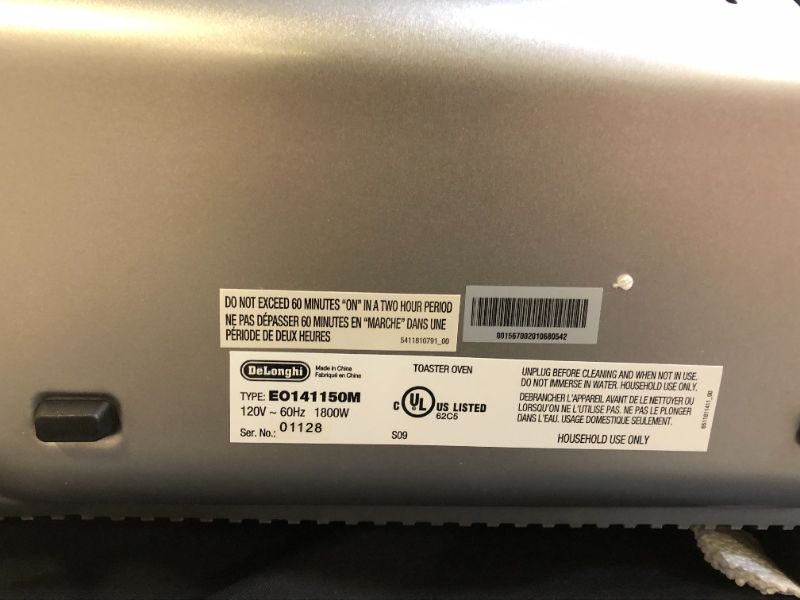 Photo 2 of De'Longhi Livenza Compact Oven, 1800W Countertop Convection Toaster Oven, 9 Presets Roast, Broil, Bake, Easy to Use, 14L (.5 cu ft).Stainless Steel, EO141150M 16X18X10 INCHES
(HAS MINOR SCRATHES ON TOP OF ITEM)